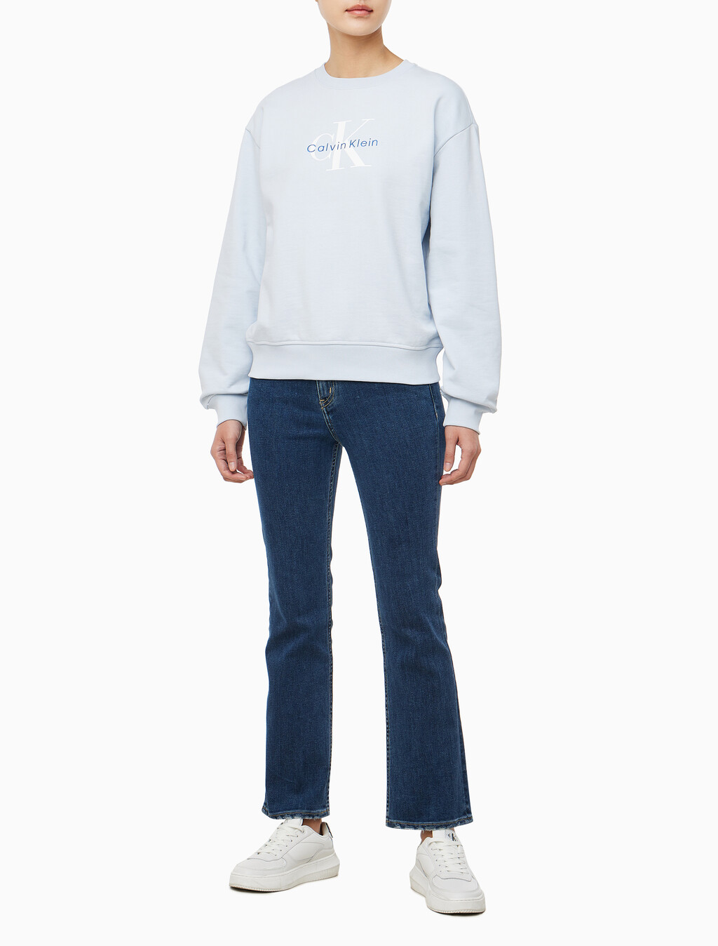 Buy 여성 모노로고 프렌치테리 릴렉스핏 스웻셔츠 in color LIGHT BLUE