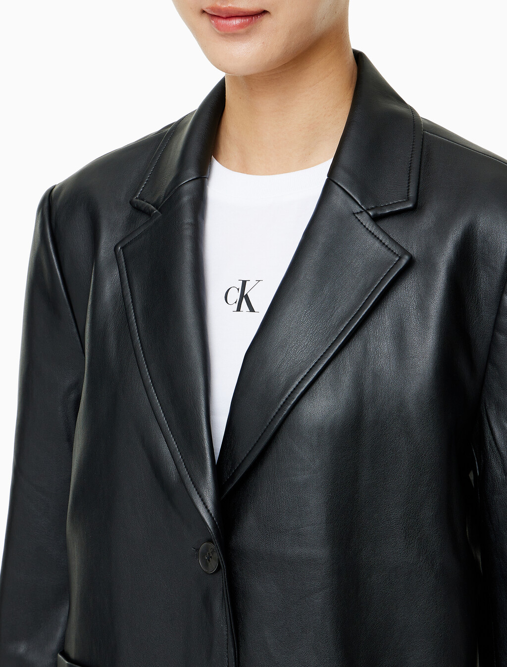 Buy 여성 폭스 레더 블레이저 자켓 in color CK BLACK