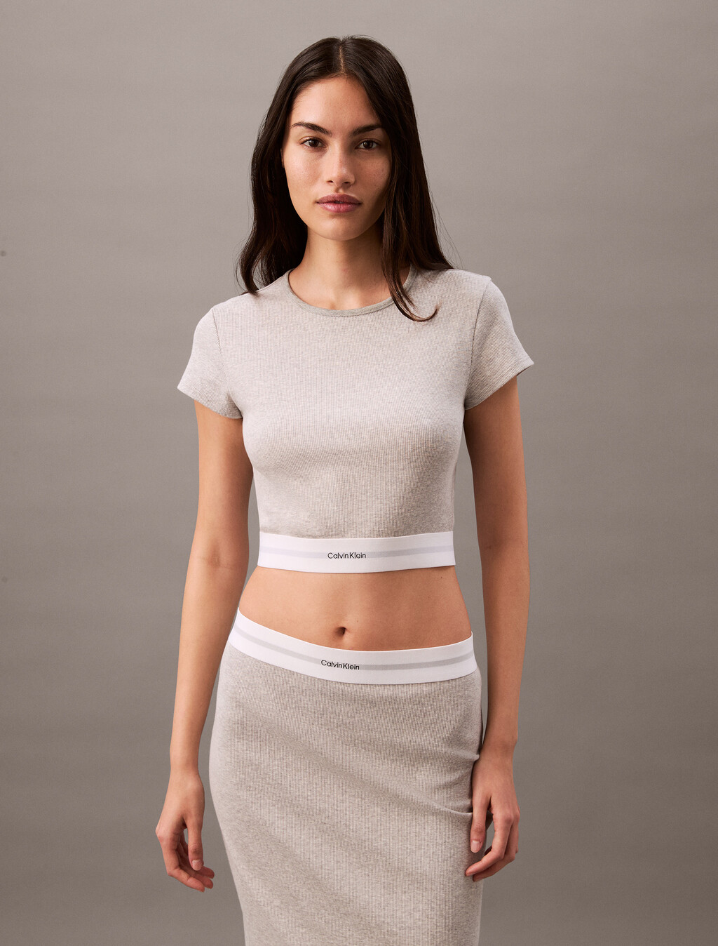 Buy 여성 코튼 스트레치 립 리브드 크롭티 in color GREY HEATHER