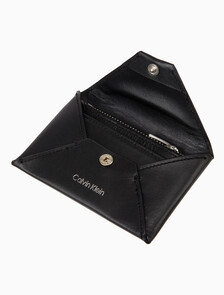 Buy 남성 CK 라인 인벨롭 카드 케이스 in color BLACK