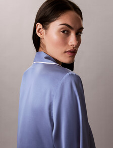 Buy 여성 새틴 씬 7부 셔츠 in color BLUE