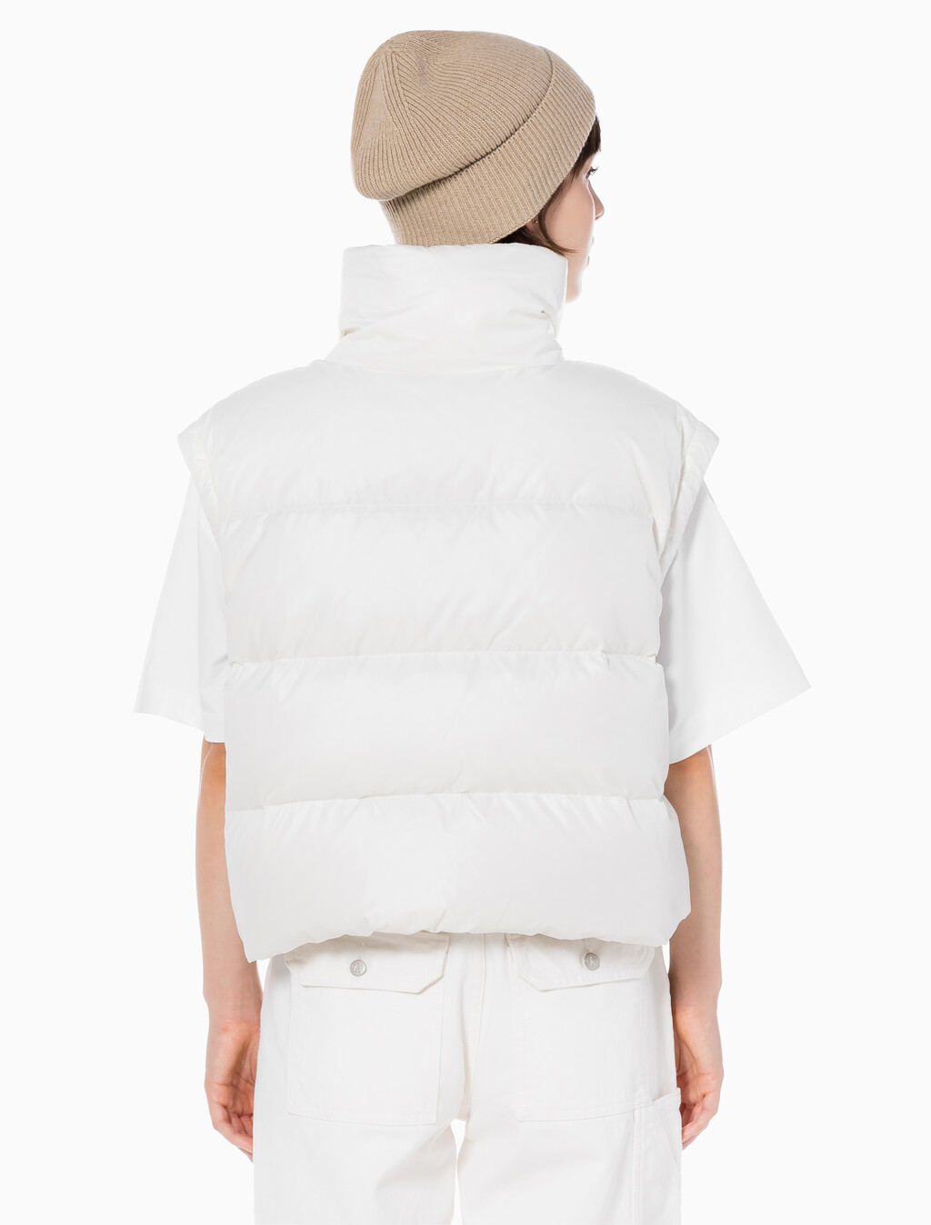 Buy 여성 글로시 디터쳐블 크롭 다운 푸퍼 in color WHITE