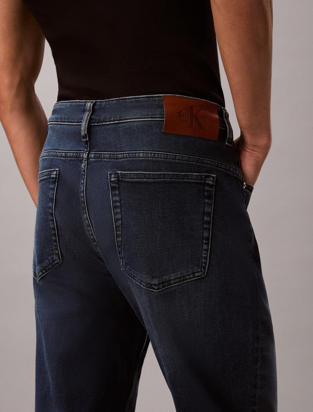 Buy 남성 에이바디 슬림핏 데님 in color Blue black