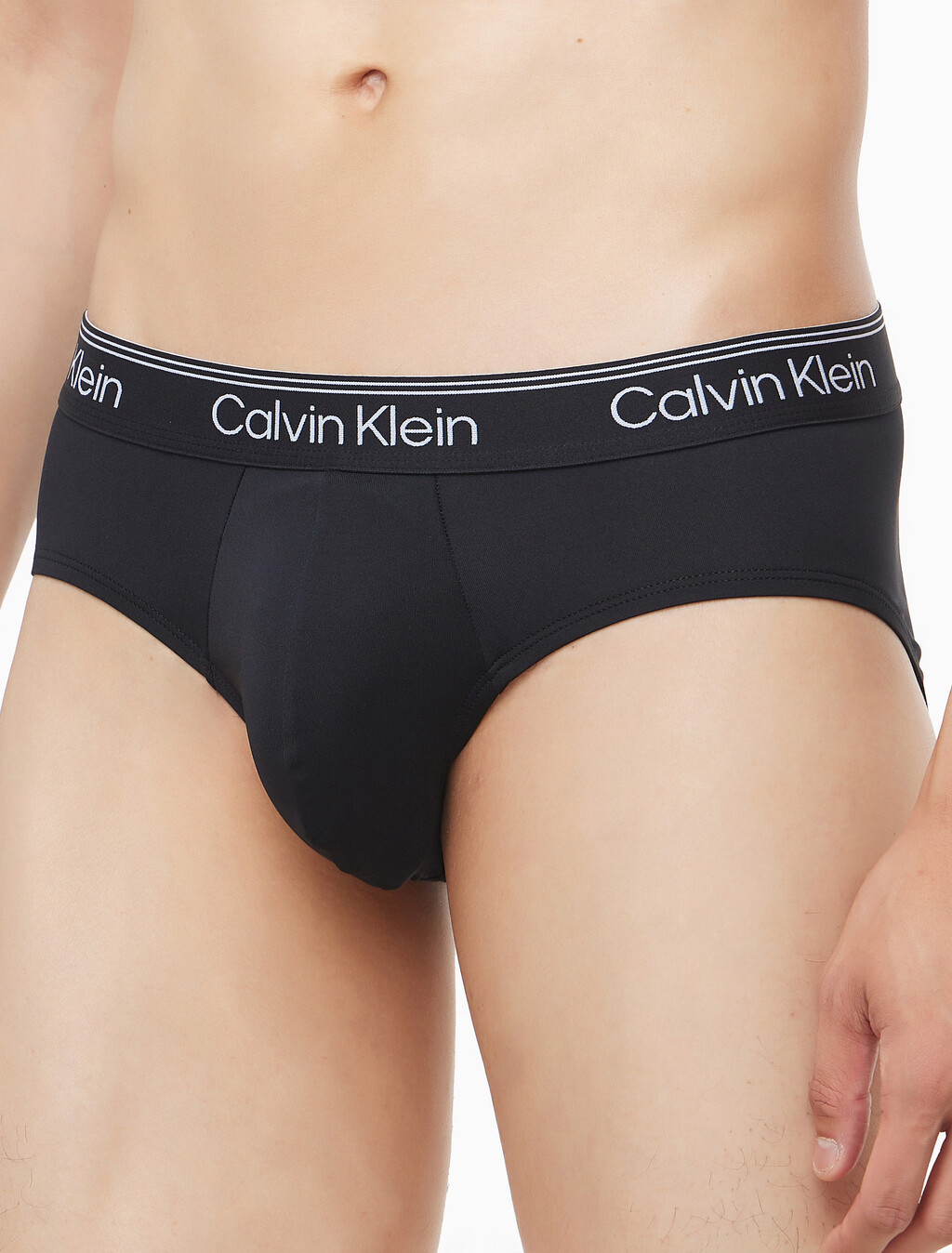 Buy 남성 마이크로 스트레치 3팩 힙 브리프 in color Black / Grey / Red