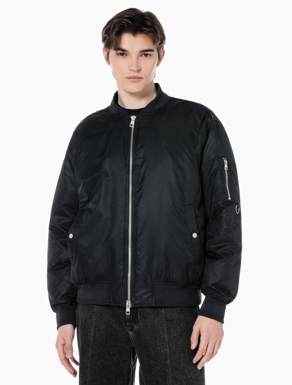 Buy 남성 후디 보머 다운 자켓 in color CK BLACK