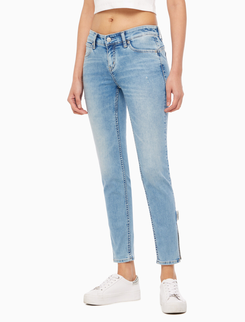 Buy 여성 바디핏 라이트블루 37.5 기능성 데님 in color CHALKY BLUE