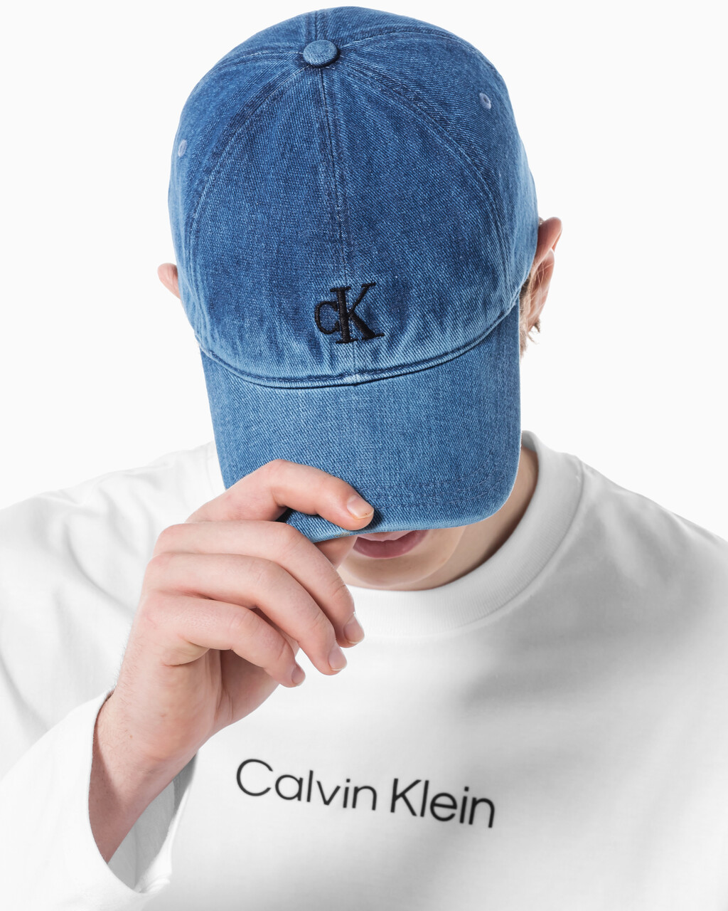 Buy 남녀공용 CKJ 데님 볼캡 in color DENIM