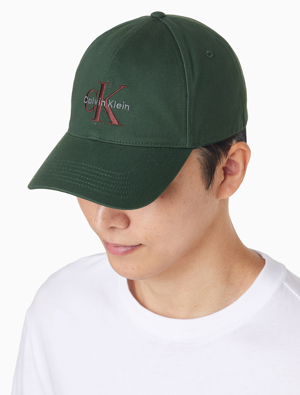 Buy 남녀공용 CKJ 모노그램 엠브로이더리 볼캡 in color Navy