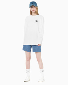 Buy 여성 버뮤다 맘핏 데님 쇼츠 in color 028A CHALKY BLU
