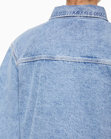 Buy 여성 오버사이즈 데님 반팔 셔츠 in color 028A CHALKY BLU