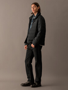 Buy 남성 스탠다드 스트레이트핏 블랙 데님 in color WASHED BLACK LOGO LACE
