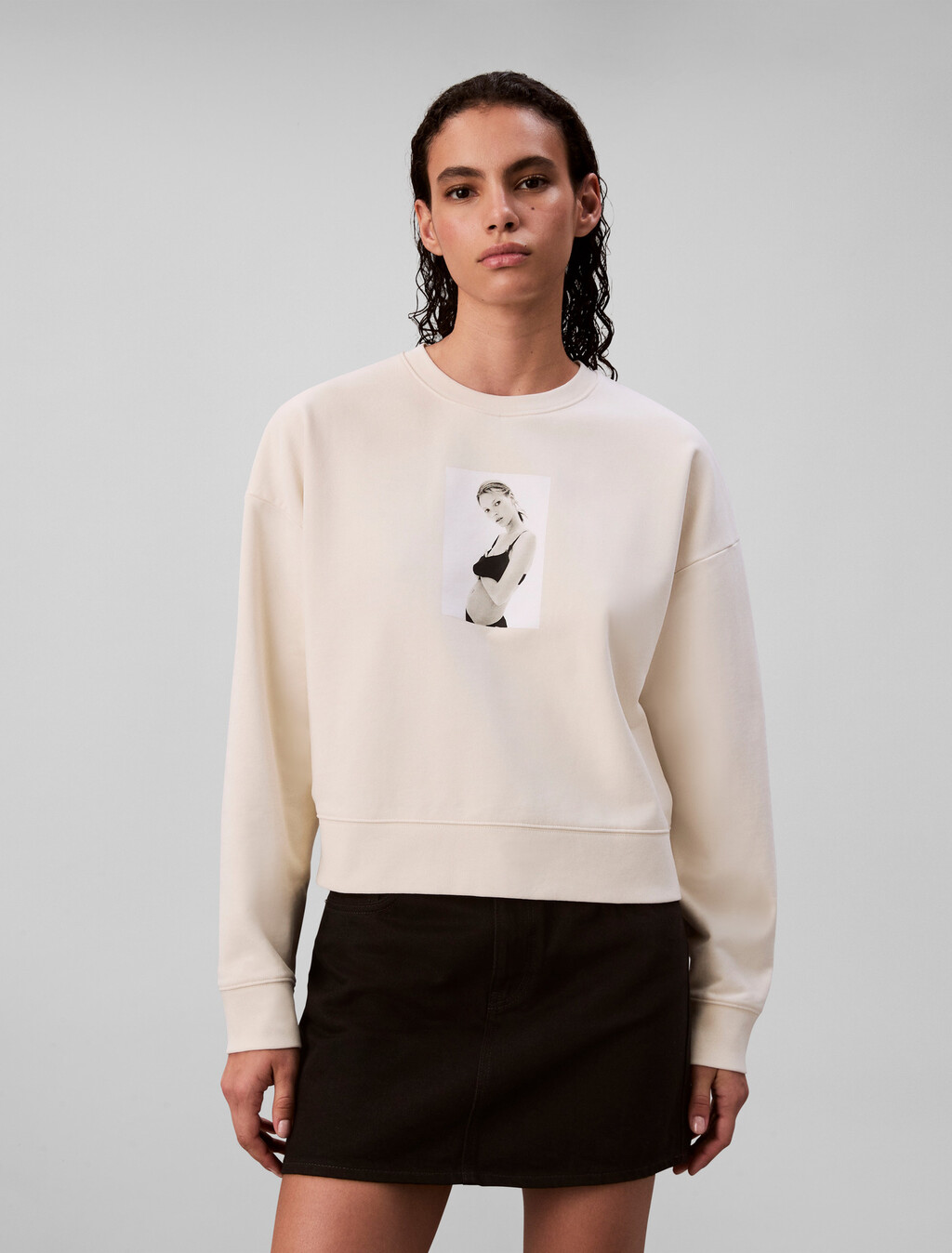 Buy 클래식 케이트 모스 크루넥 스웻셔츠 in color Ivory