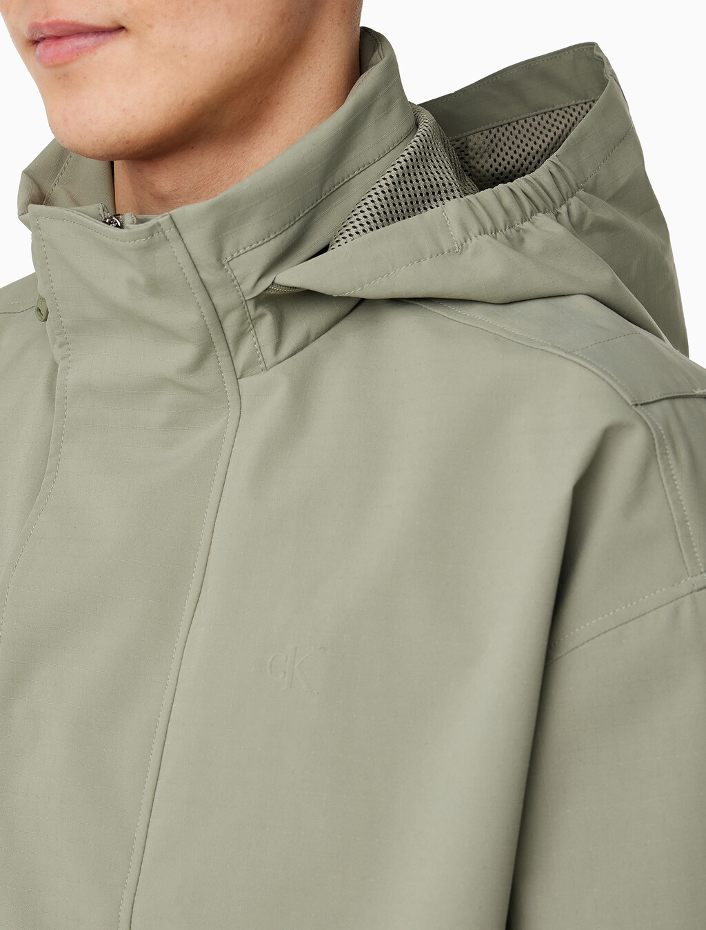 Buy 남성 릴렉스핏 패커블 후드 테크 자켓 in color KHAKI