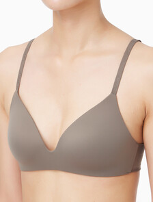 Buy 여성 퍼펙틀리 핏 AF 와이어프리 티셔츠 브라 in color Dark green