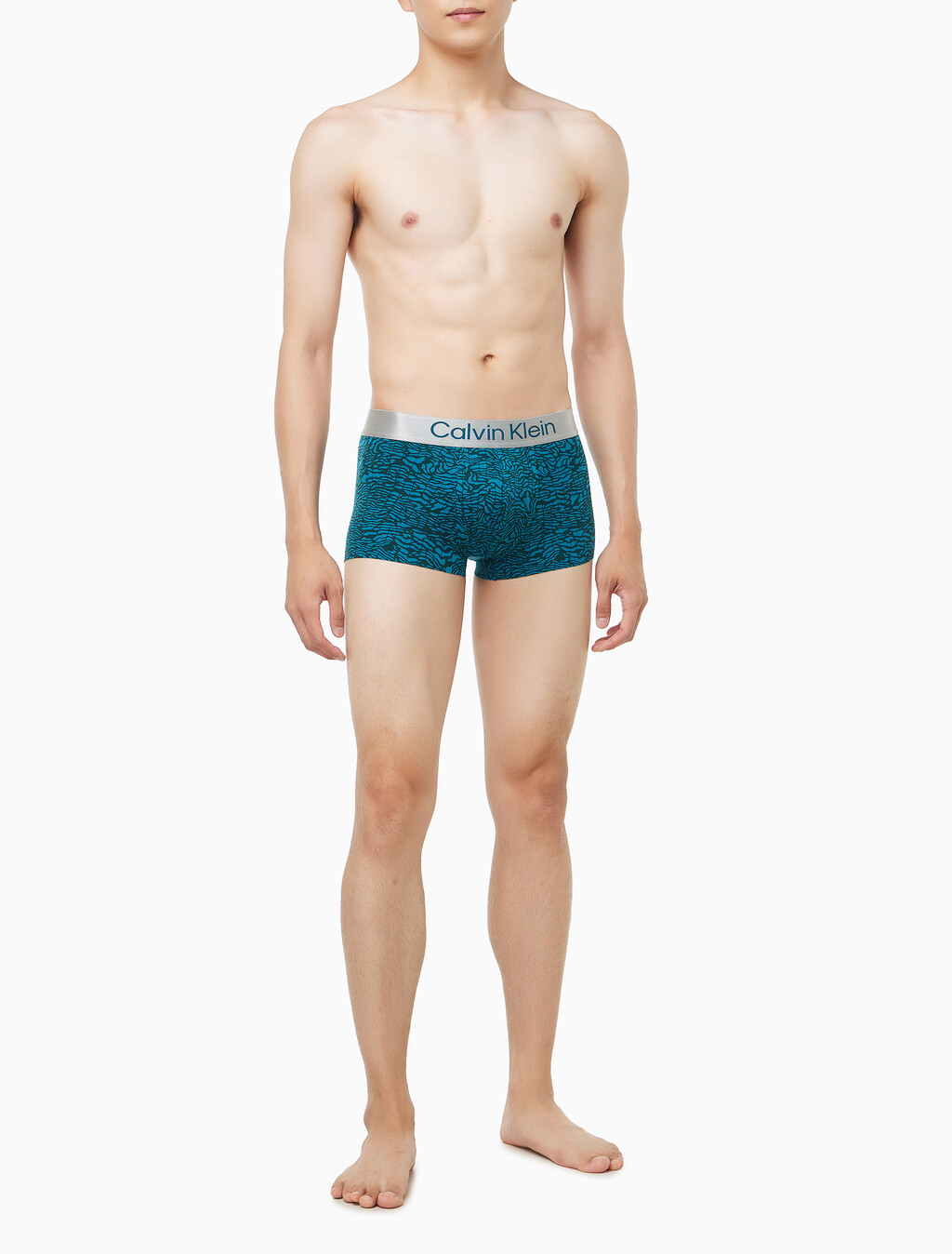 Buy 남성 브러시드 마이크로파이버 스트레치 로우 라이즈 트렁크 in color Blue