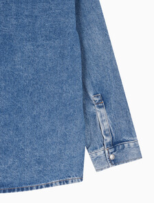 Buy 남성 박시 루즈핏 데님 셔츠 in color MID BLUE BACK EMBRO