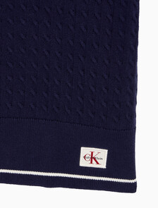 Buy 여성 우븐라벨 크롭드 케이블 스웨터 in color Evening Blue