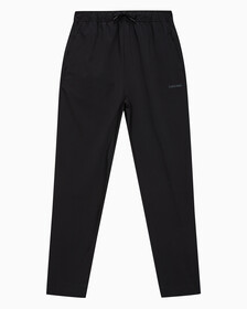 Buy 여성 레귤러 핏 에센셜 하이 스트레치 우븐 팬츠 in color BLACK