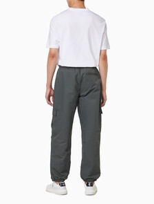 Buy 남성 스트레이트핏 나일론 카고 조거 팬츠 in color Grey