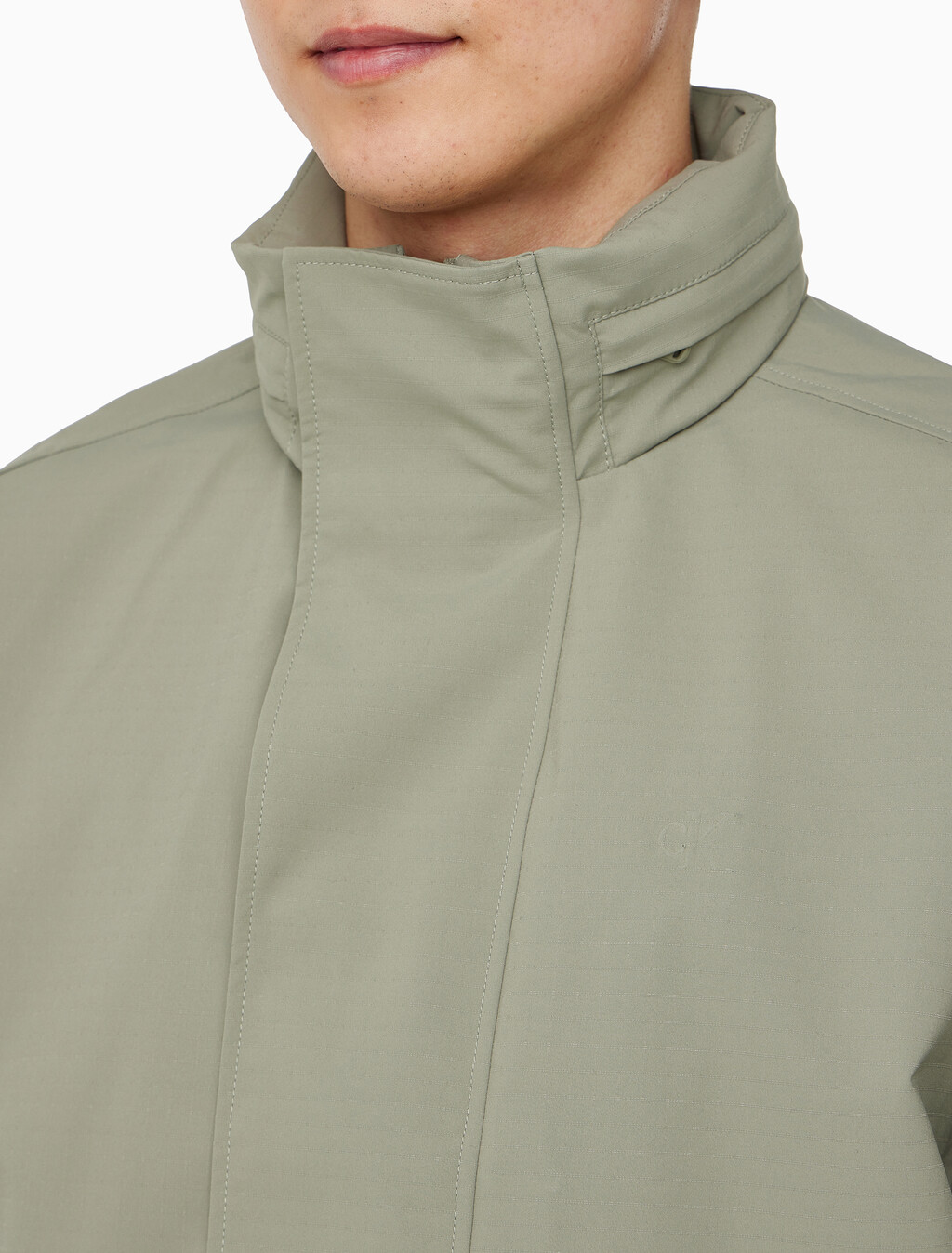 Buy 남성 릴렉스핏 패커블 후드 테크 자켓 in color KHAKI