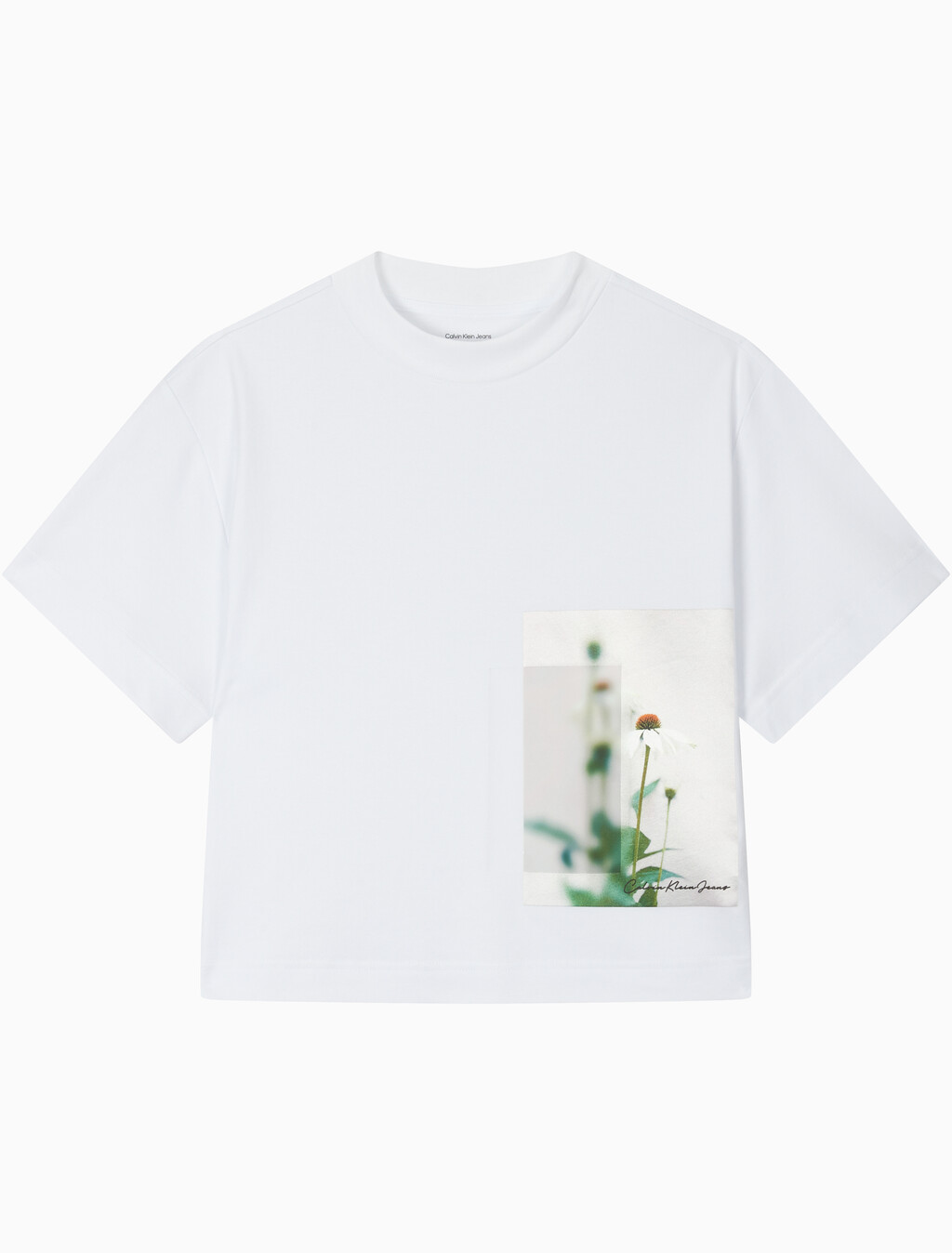 Buy 여성 패션핏 플로럴 반팔 티셔츠 in color BRILLIANT WHITE