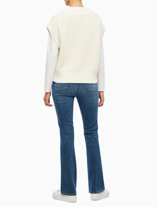 Buy 여성 바시티 케이블 베스트 in color WHITE