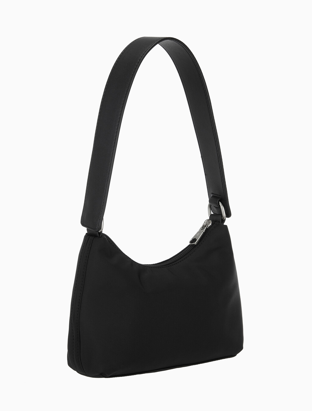 Buy 여성 CKJ 슬릭 숄더 백 in color BLACK