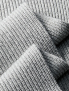 Buy 남녀공용  모노그램 하드웨어 울 머플러 in color HEROIC GREY HEATHER