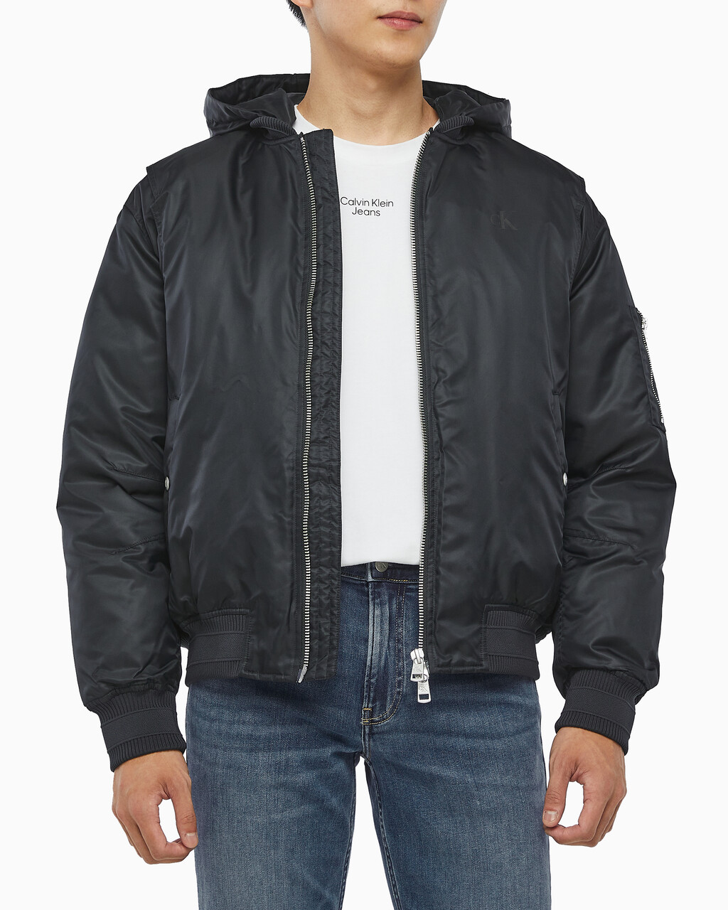 Buy 남성 후디 보머 다운 자켓 in color CK BLACK
