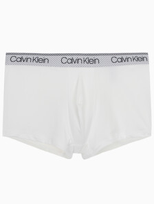 Buy 남성 마이크로 메쉬 쿨링 로우라이즈 드로즈 in color WHITE