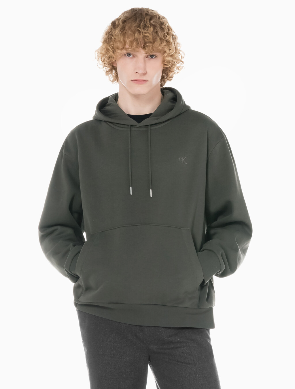 Buy 남성 롱슬리브 아카이브 플리스 후디 in color CHARCOAL