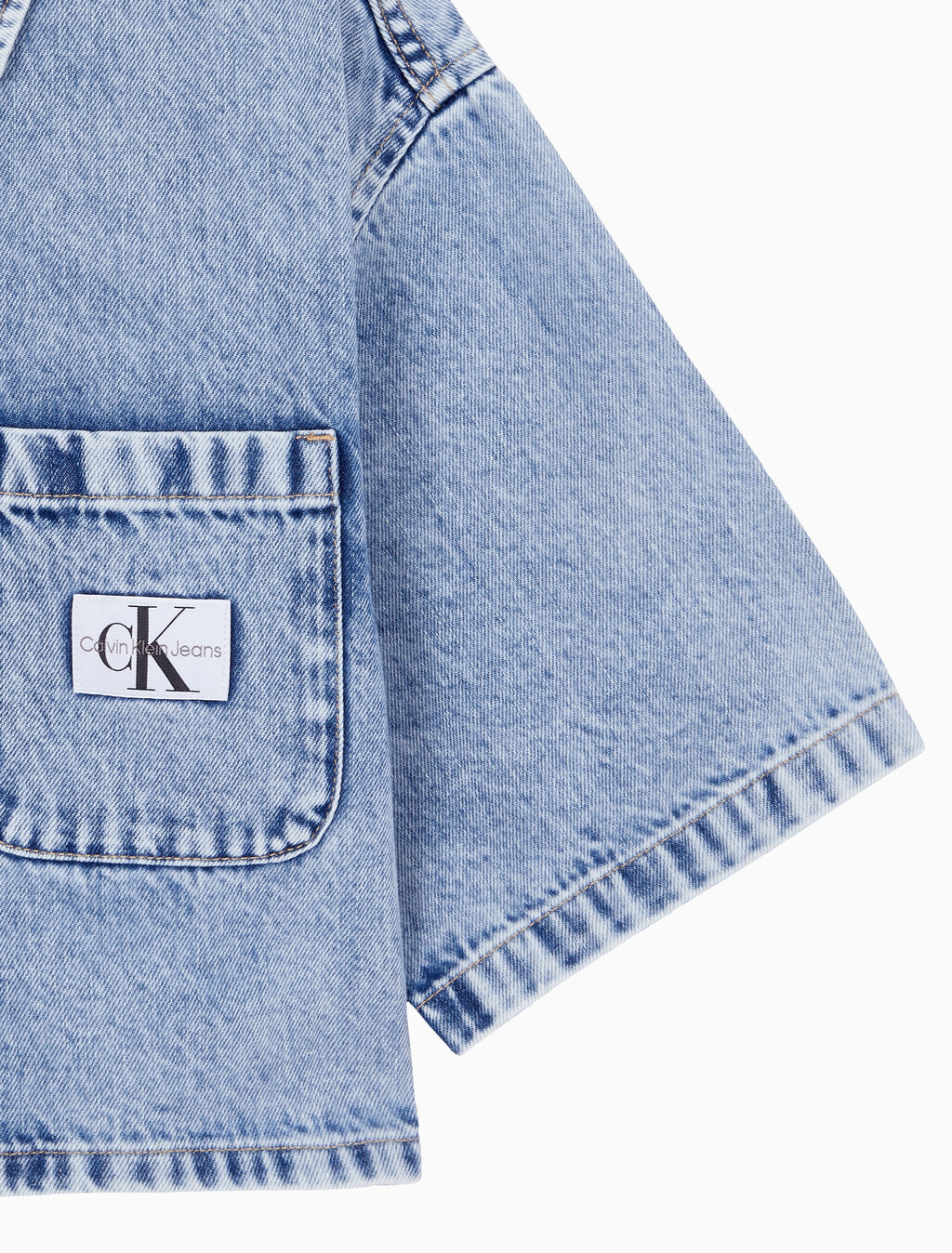 Buy 여성 반팔 데님 셔츠 in color CHALKY BLUE