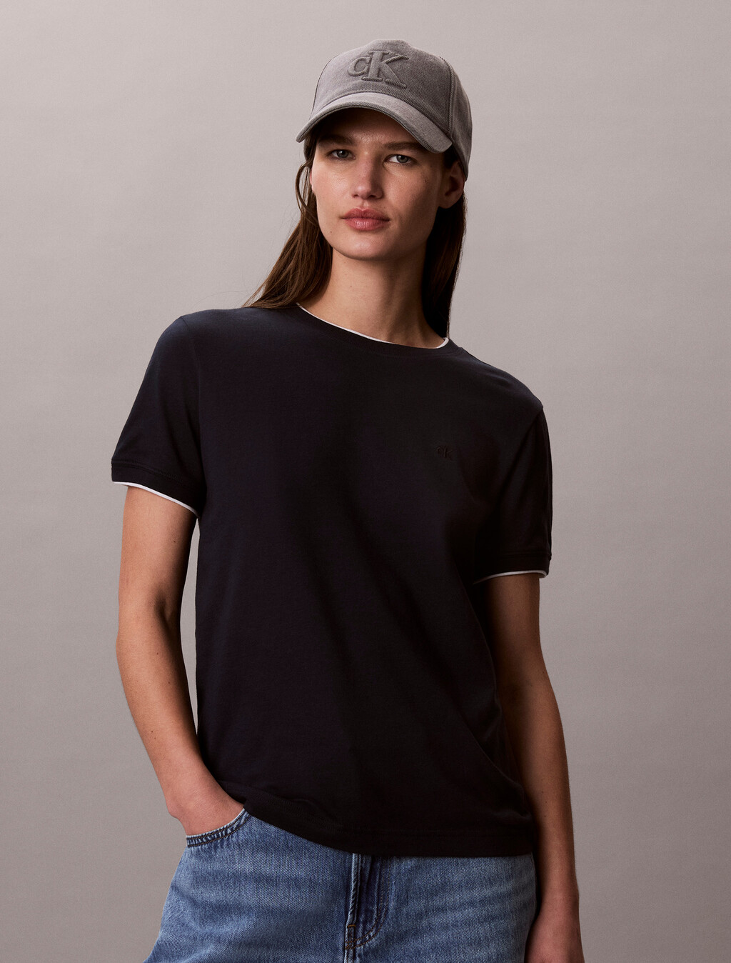 Buy 여성 콘트라스트 트림 코튼 모달 크루넥 티 in color DARK SAPPHIRE