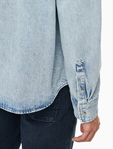Buy 남성 레귤러핏 라이트블루 데님 셔츠 in color CHALKY BLUE