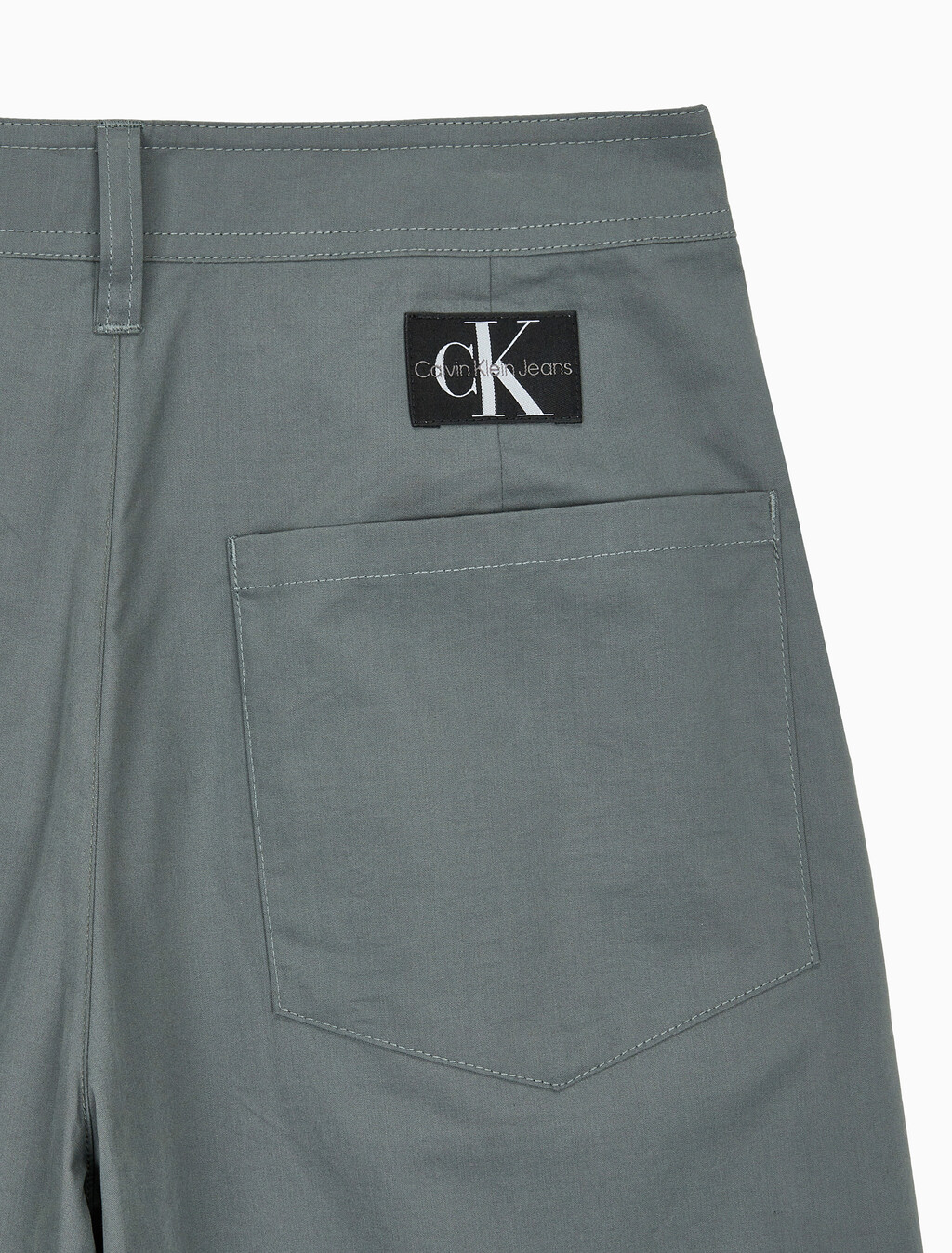 Buy 여성 루즈 치노 팬츠 in color DARK GREY