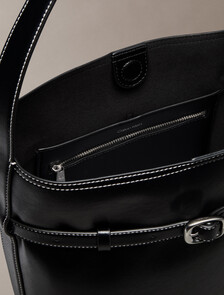 Buy 여성 버클 미디움 버킷 백 in color BLACK