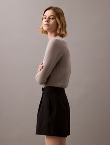 Buy 여성 롱슬리브 테크 메리노 울 크루넥 스웨터 in color LIGHT GREY