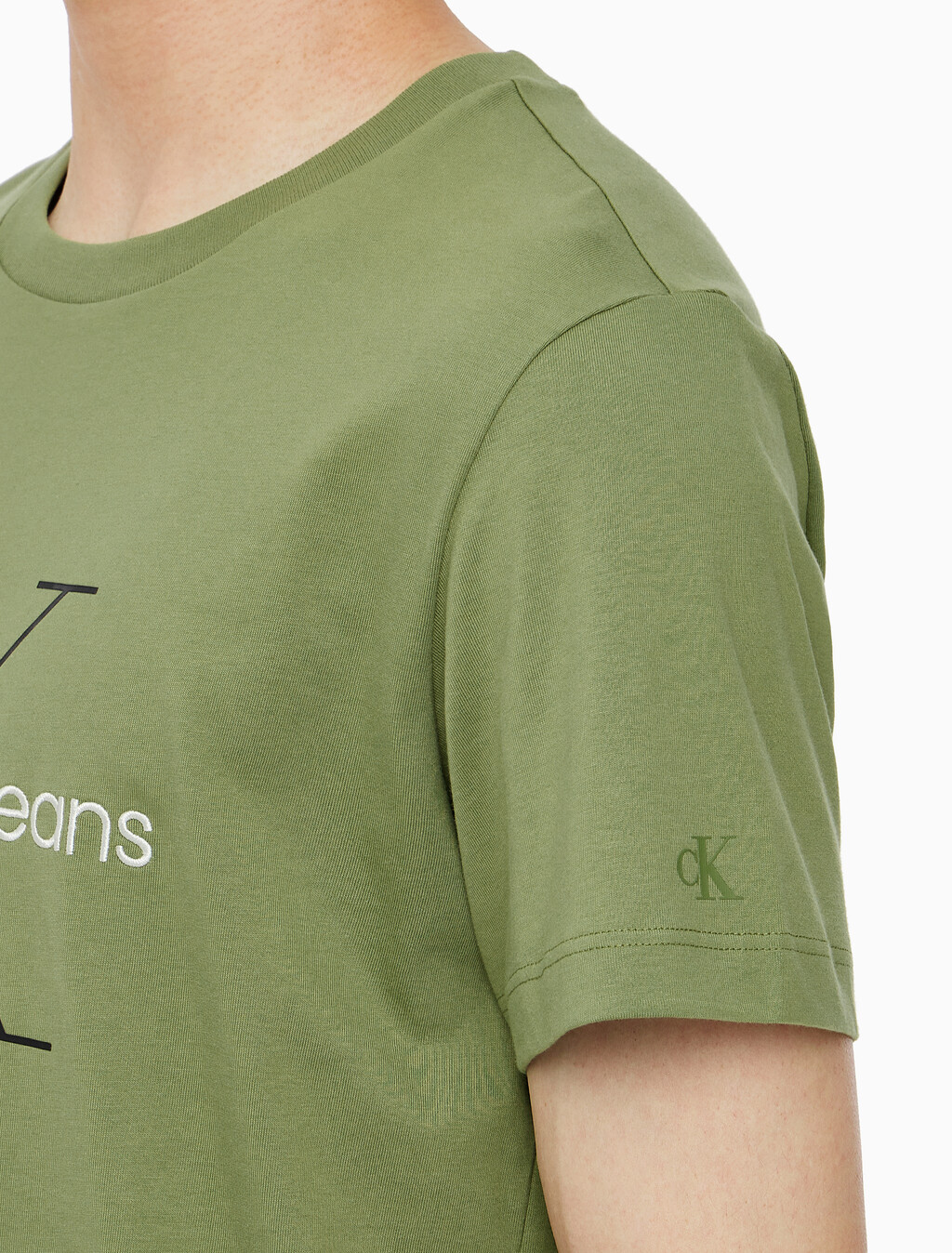 Buy 남성 레귤러핏 모노그램 엠브로이더리 로고 반팔 티셔츠  in color KHAKI