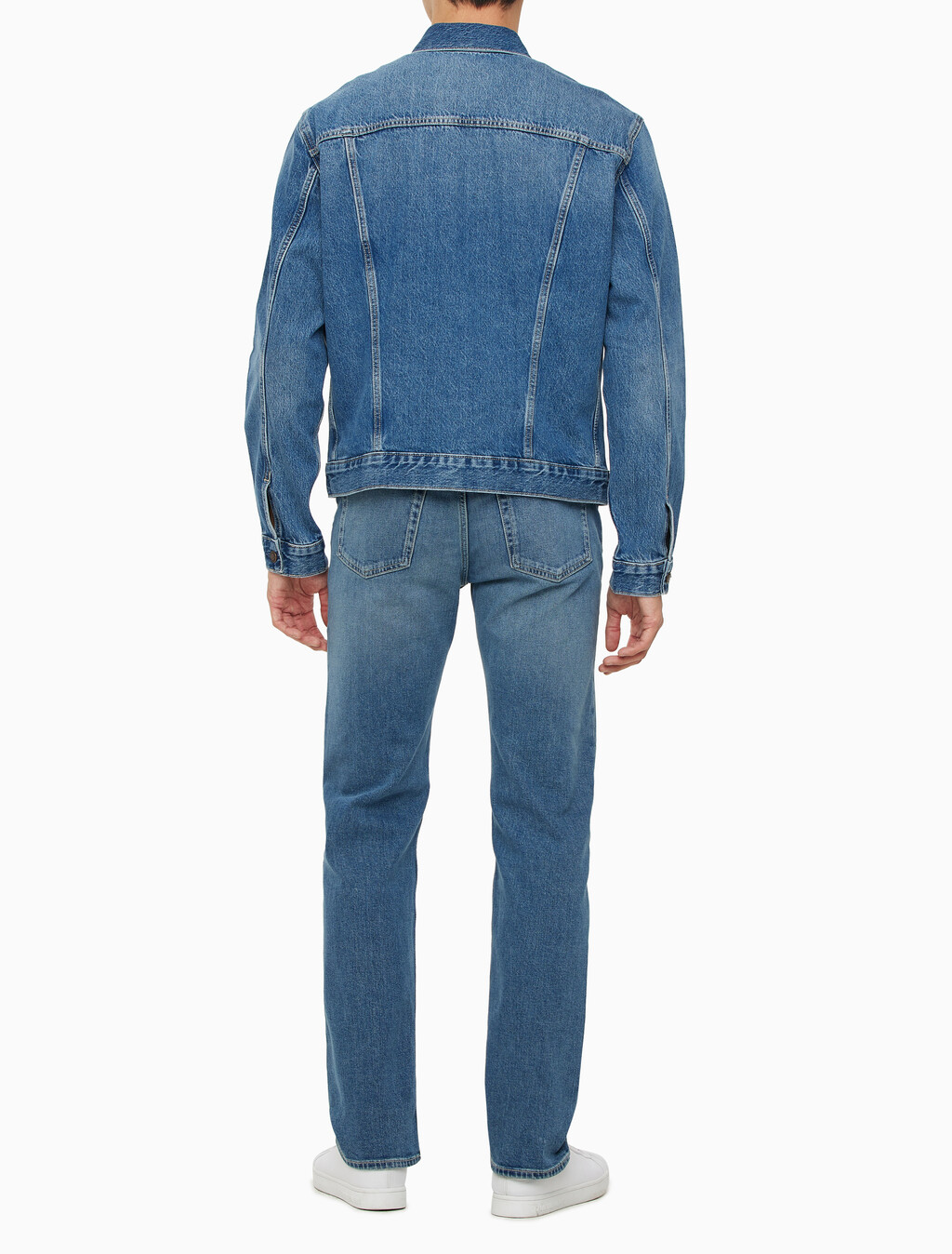 Buy 남성 클래식 틴티드 스톤워시 데님 자켓 in color STONE BLUE