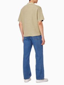 Buy 남성 캠프 카라 텍스처 반팔 스웨터 in color PALE KHAKI