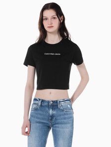 Buy 여성 레귤러핏 크롭 로고 반팔 티셔츠 in color CK BLACK