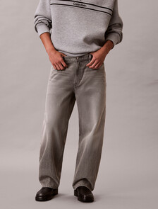 Buy 남성 배럴핏 스모크스택 데님 in color Grey