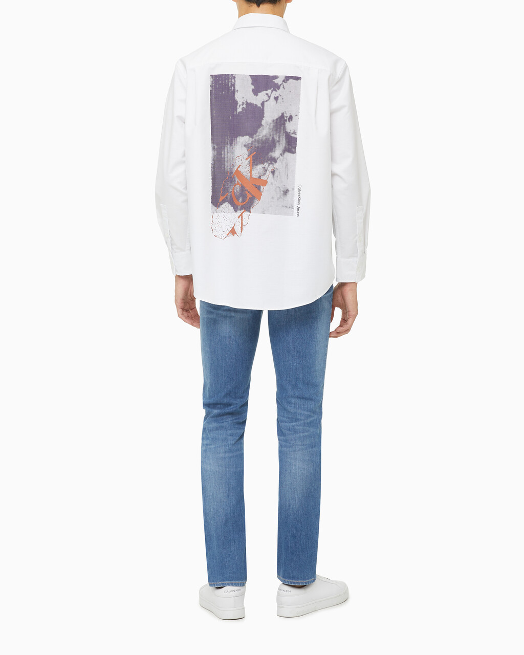 Buy 남성 릴렉스핏 그래픽 셔츠 in color BRIGHT WHITE
