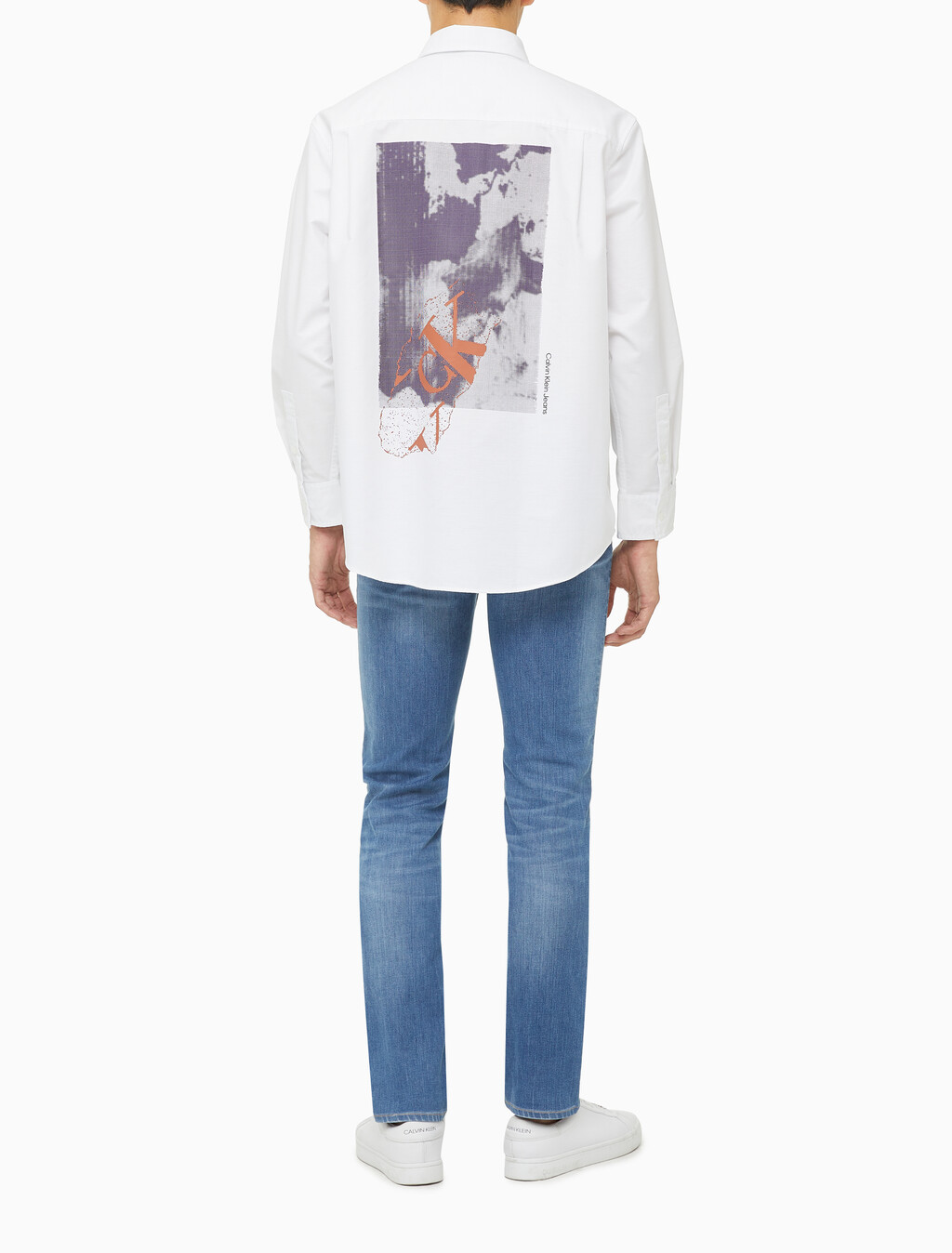 Buy 남성 릴렉스핏 그래픽 셔츠 in color BRIGHT WHITE