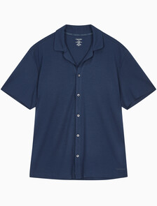 Buy 남성 CK 블랙 슬립 숏슬리브 버튼다운 탑 in color BLUE SHADOW