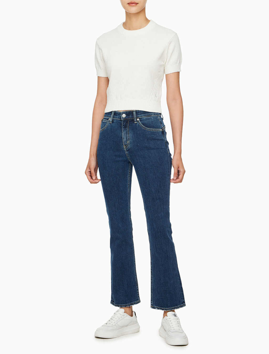 Buy 여성 크롭 반팔 스웨터 in color WHITE