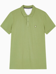 Buy 남성 슬림핏 CK 로고 뱃지  폴로 티셔츠 in color KHAKI