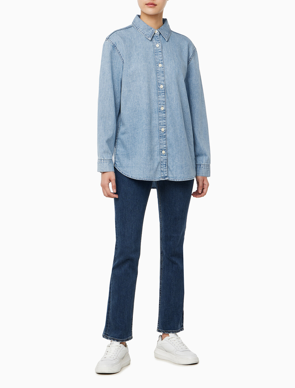 Buy 여성 릴렉스핏 데님 셔츠 in color RIVIERA