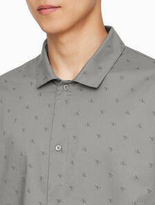 Buy 남성 코튼 포플린 롱슬리브 탑 in color DARK KHAKI