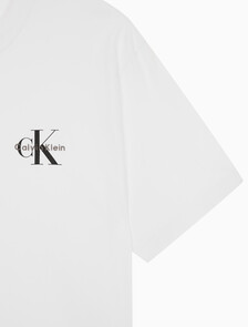 Buy 남성 레귤러핏 모노그램 로고 반팔 티셔츠 in color BRILLIANT WHITE